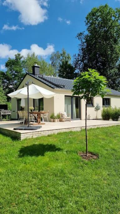 Haus Am Waldrand Und In Seenaehe Lehnin Exterior photo
