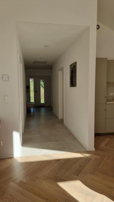 Haus Am Waldrand Und In Seenaehe Lehnin Exterior photo